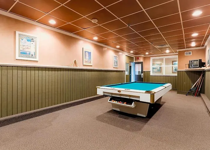 Amazing Inviting With Pools Game Sauna & Gym Ocean City